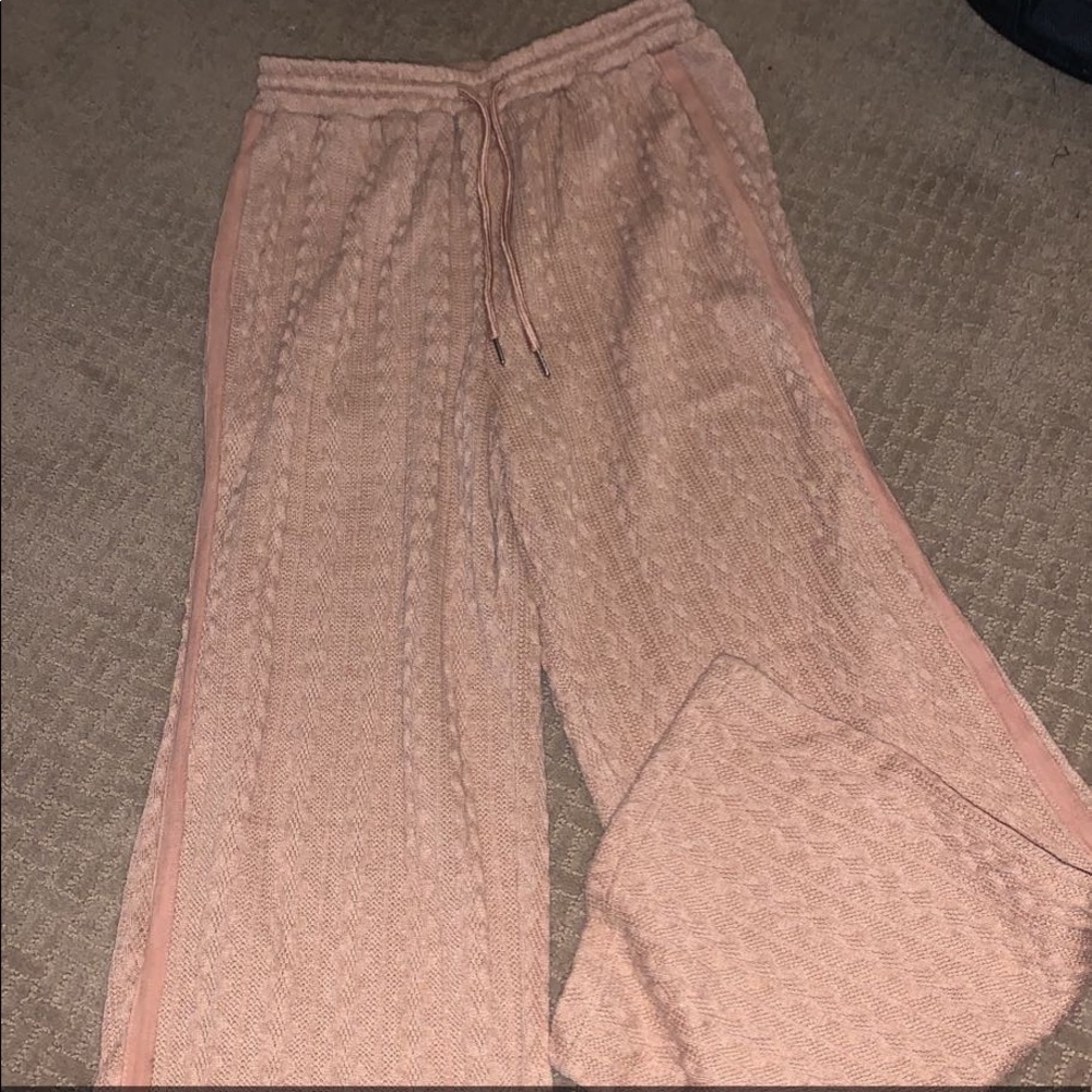 brown dressy pants,ss. cute small slit at the ankle and has built in shorts!